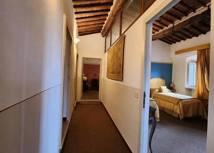 A Painting For Each Window With Air Conditioning! Apartment