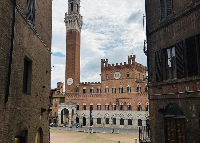 A Painting For Each Window With Air Conditioning! Siena