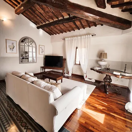 A Painting For Each Window With Air Conditioning! * Siena